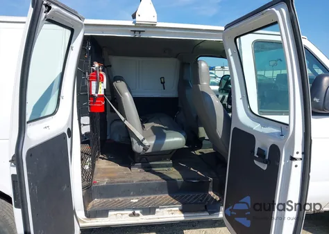 2009 Ford E-150 Commercial/Recreational из США, поврежденный, VIN 1FTNE14W69DA76498